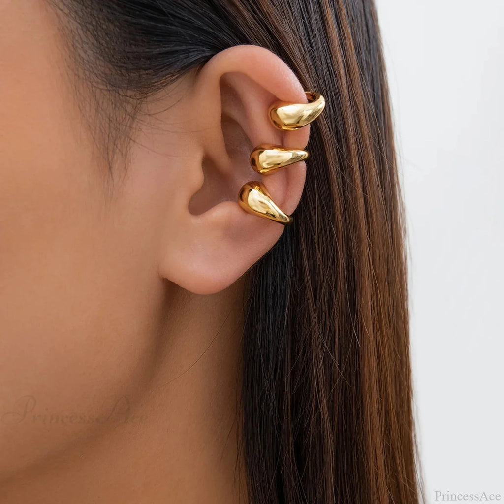 Dark Circular Shiny No Piercing Clip Earring