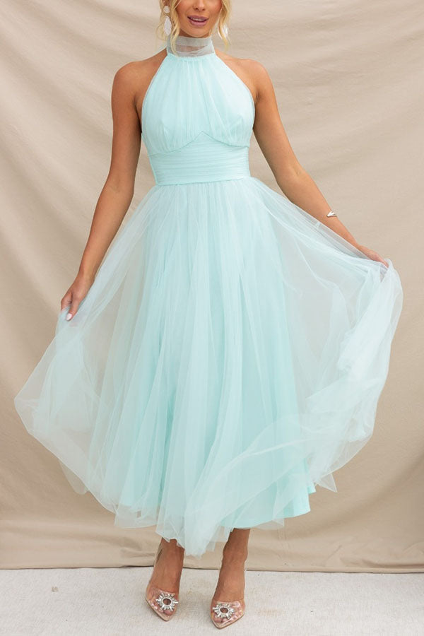 Gwendolen Minimalist Chic Women's Dress Silhouette Collection