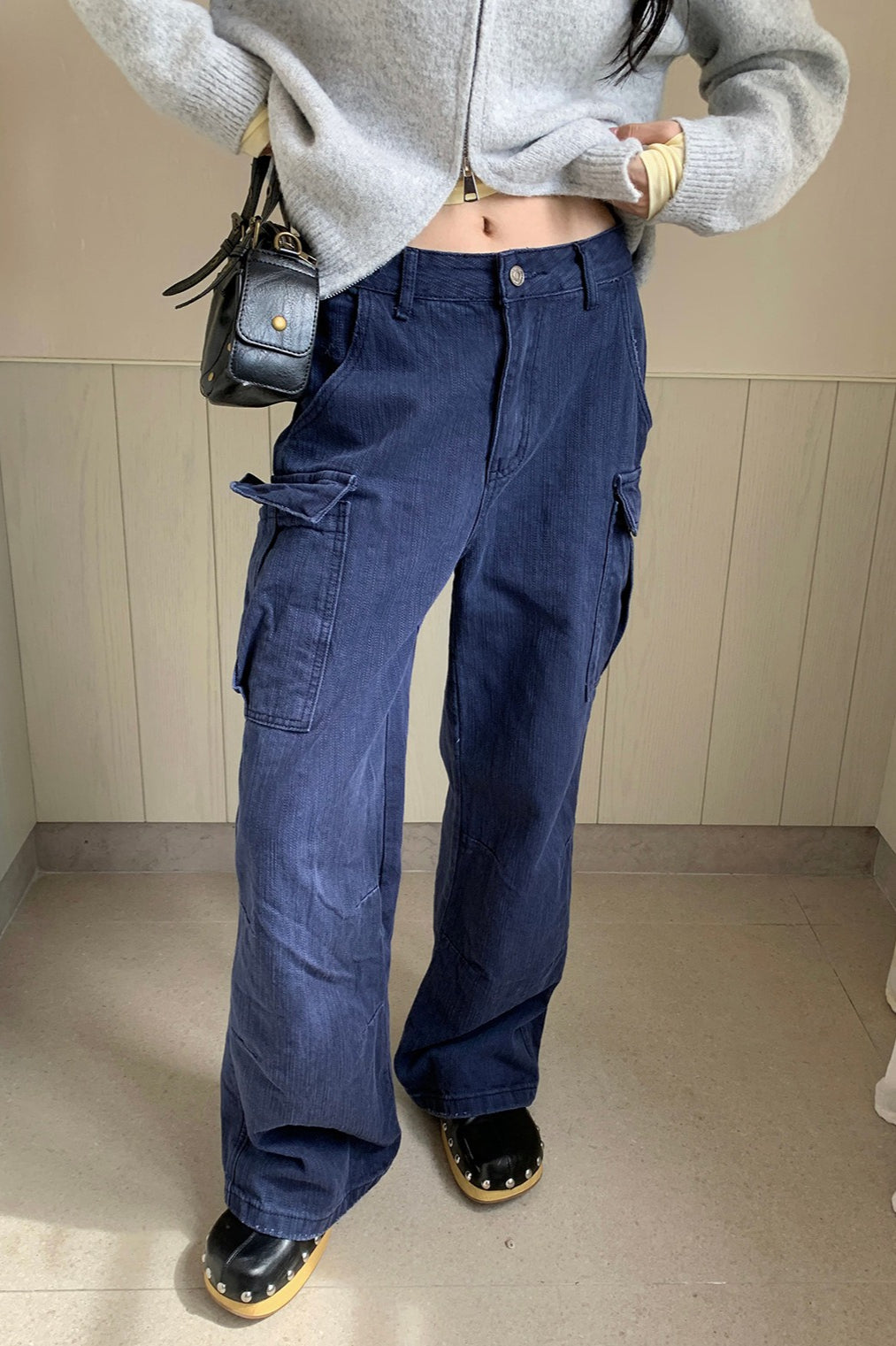 Textured Cargo Bootcut Casual Jeans