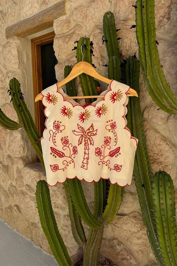 Sunny Day Linen Blend Contrast Embroidered Print Scallop Trim Lace-up Top