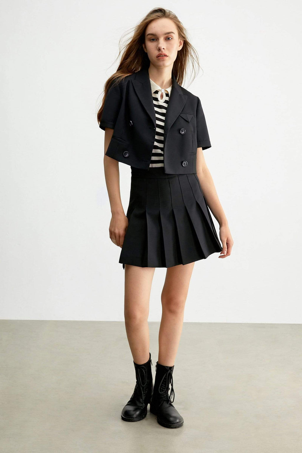 Charlize Black Pleated Skirt