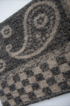 Thick Paisley Jacquard Short Fringe Scarf