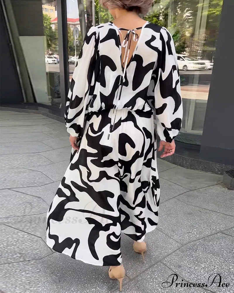 Elegant Long-Sleeved Dress with Fashion Print