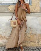 Elegant Sleeveless Dress in Solid Color