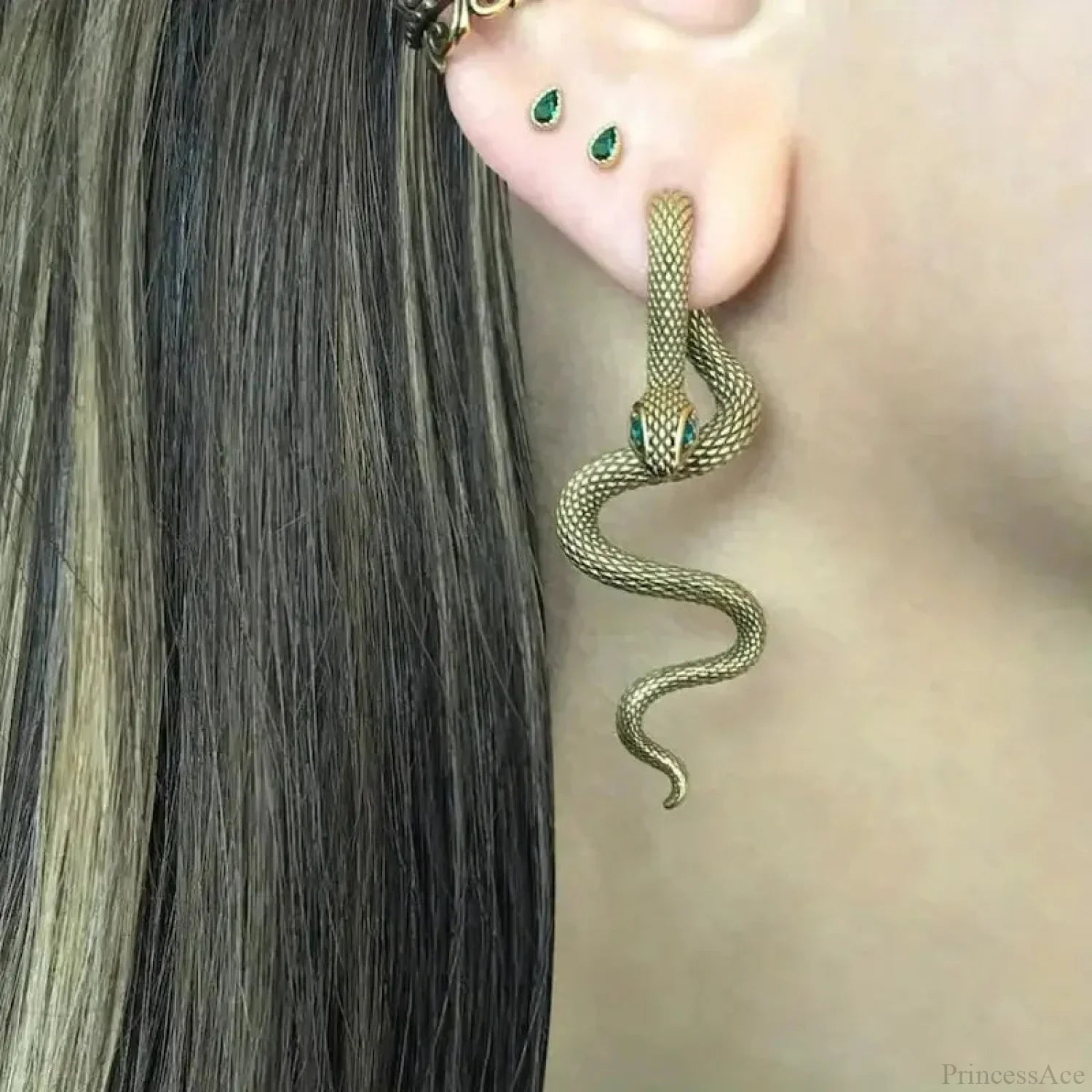 Extravagant Gothic Serpent Removable Stud Earring