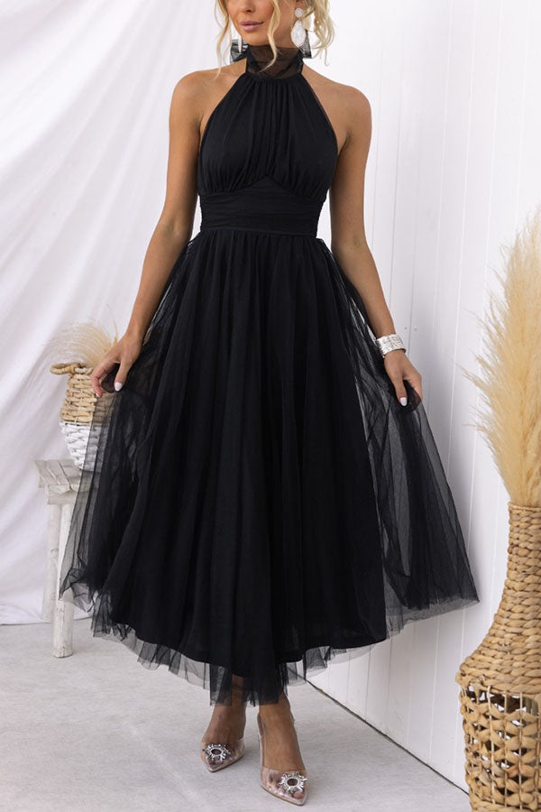 Gwendolen Minimalist Chic Women's Dress Silhouette Collection