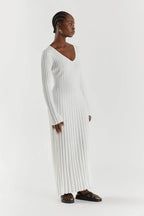 Sasha Timeless Knitted Midi Dress with V Neck and Sleeves Evening Wear Edit