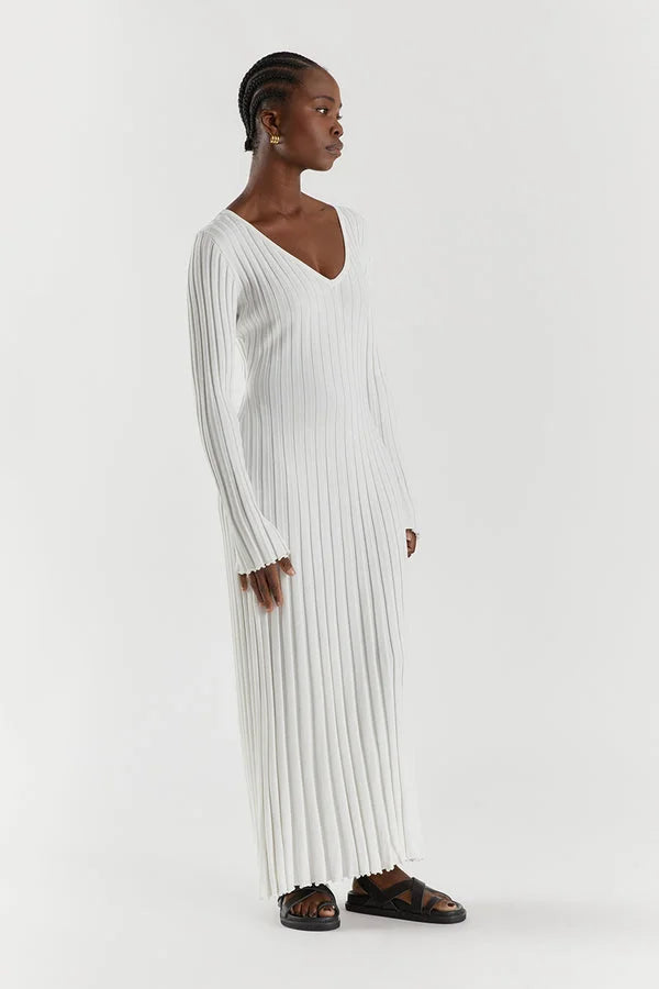 Luisa Elevated Knitted Midi Dress with V Neck and Sleeves Boutique Collection