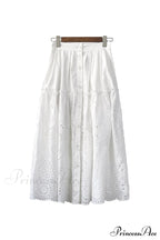 Folded White Lace with Skirt Embroidery