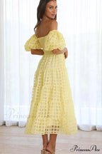 Gin Elegant Midi Dress