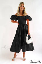 Gin Elegant Midi Dress