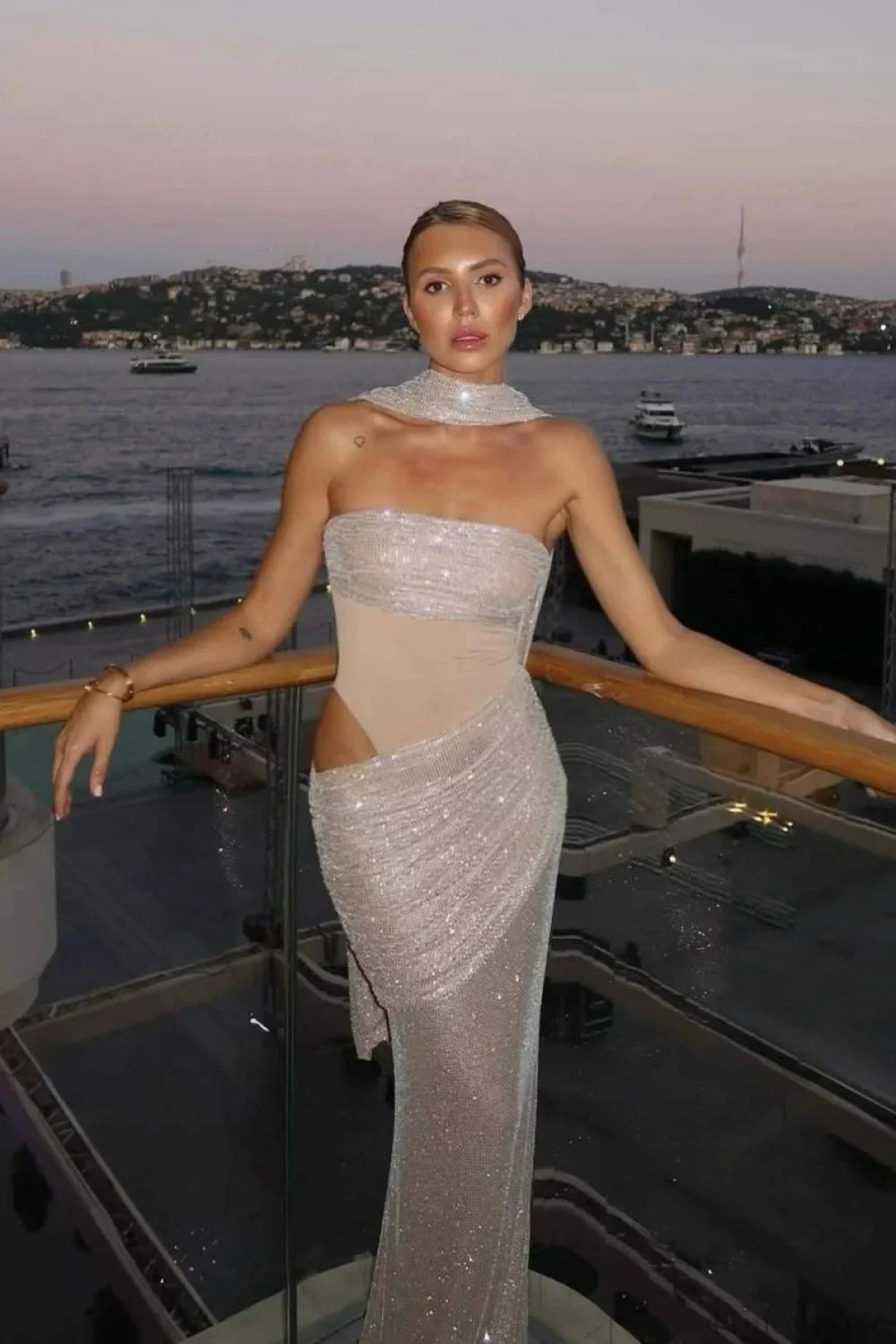 Glamorous Rhinestone Tulle Paneled Strapless Evening Dress