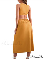 Green Halter-neck Backless Maxi Dress with Waisted Detail