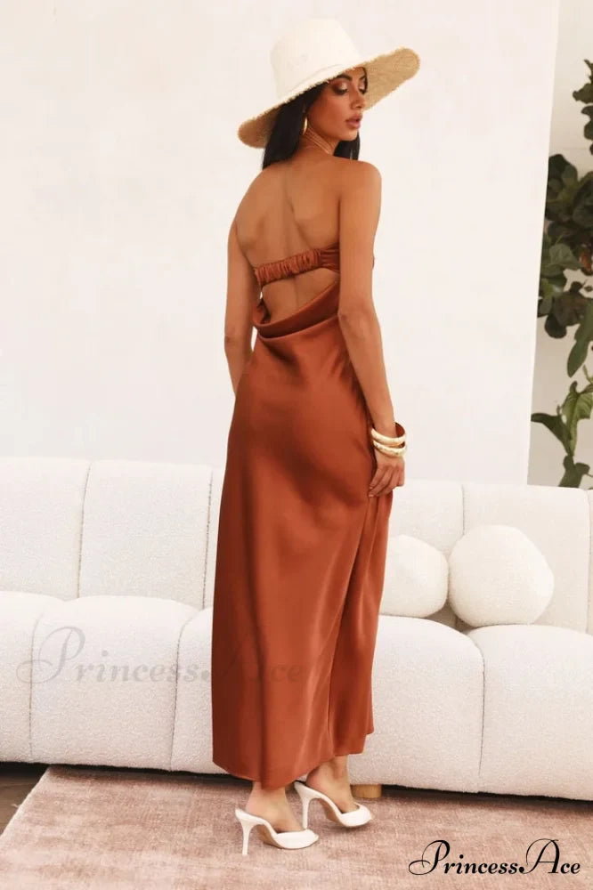 Half Open Back Charming Sleeveless Silky Dress