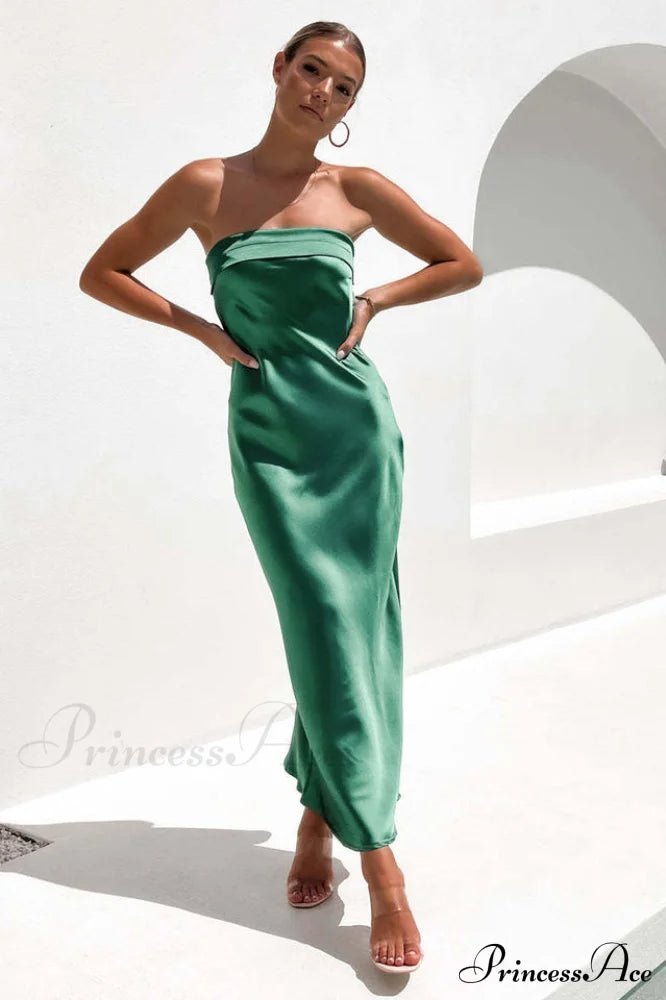 Half Open Back Charming Sleeveless Silky Dress