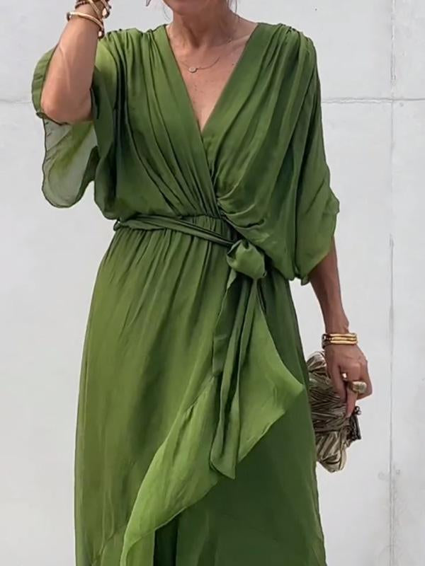 Leonor Chic Dress with V Neckline Everyday Luxe Edit