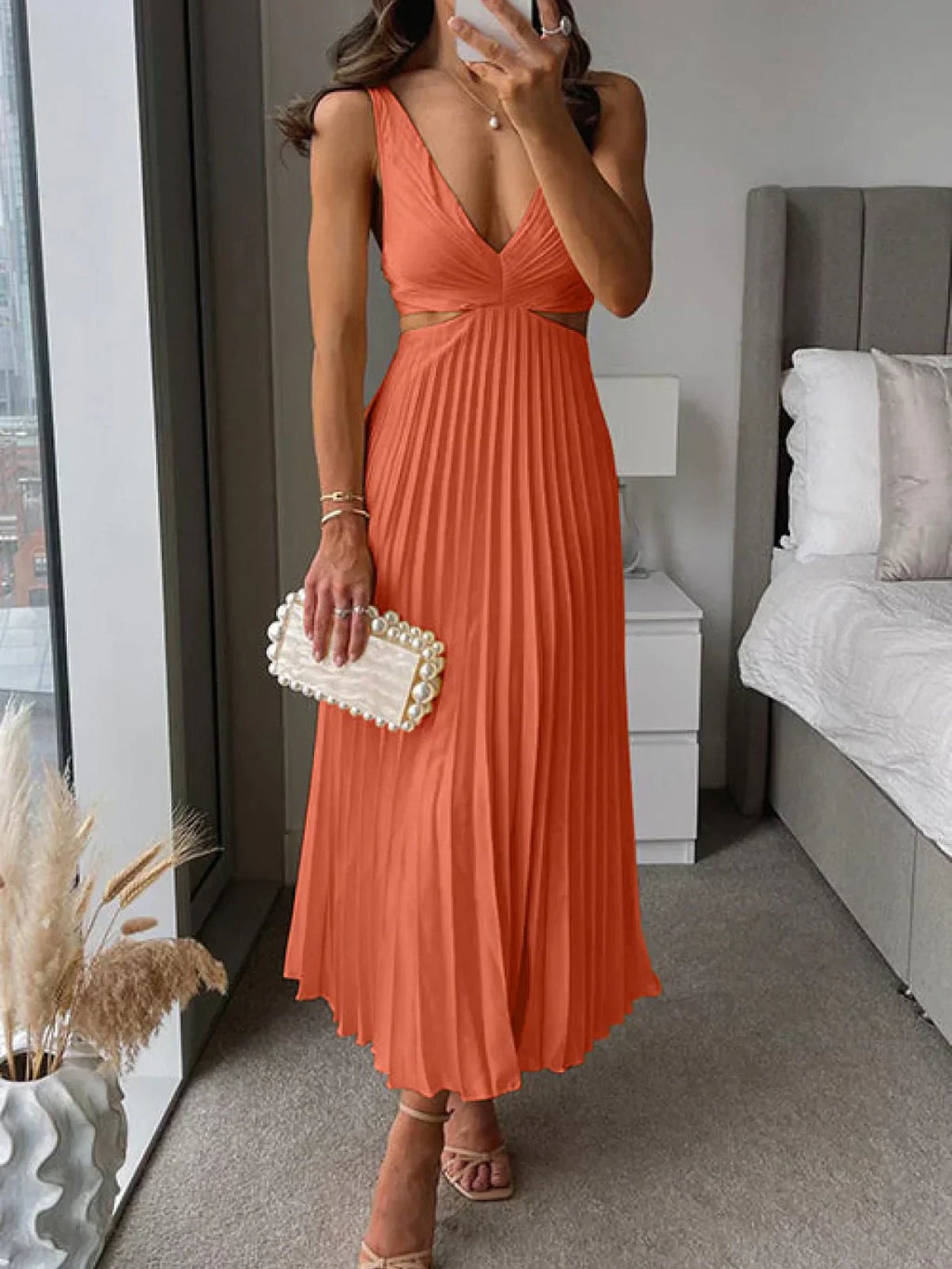 Linda Exclusive Premium Satin Dress Boutique Collection
