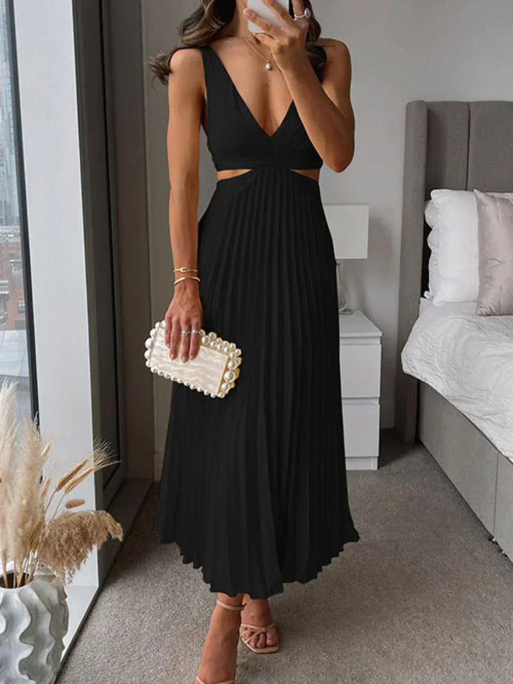 Linda Exclusive Premium Satin Dress Boutique Collection