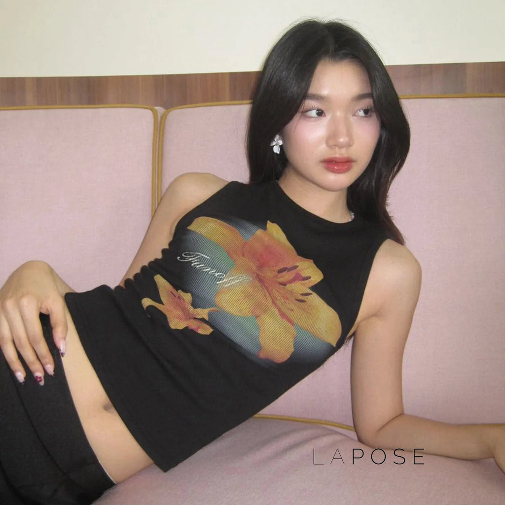 Razan Abstract Print Crop Top