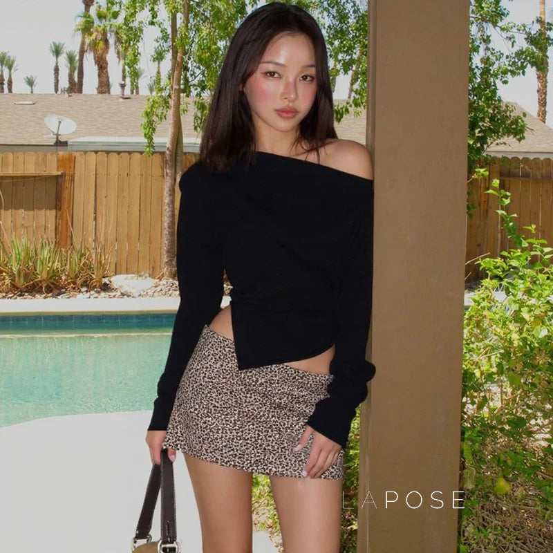 Valkyrie Asymmetric Slit Top