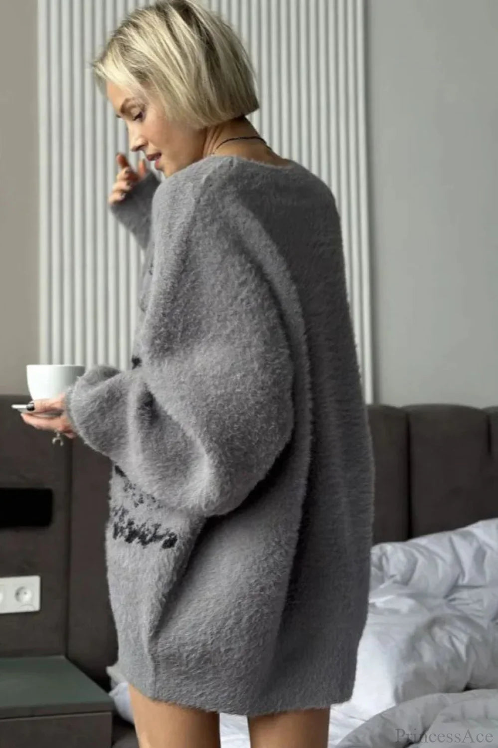 Letter Crew Neck Loose Mid Long Knit Sweater
