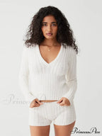 Long Sleeve Knitted V-Neck Graceful Hooded Sweater And Shorts Set
