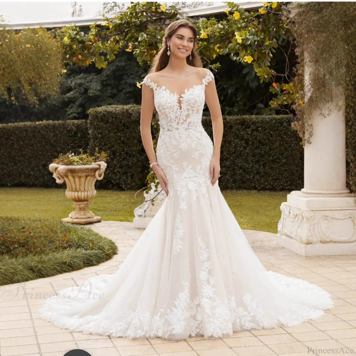 Long Train Lace Bridal Wedding Dress