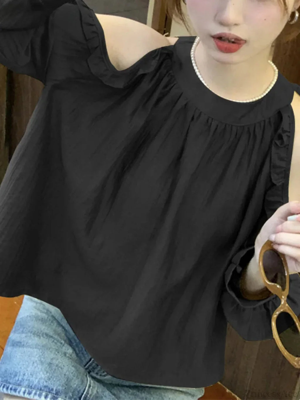 Off-Shoulder Ruffled Solid Blouse