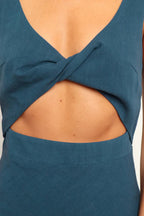 Gudelia Midi Dress in a Wrap Style for Women Refined Casual Wear