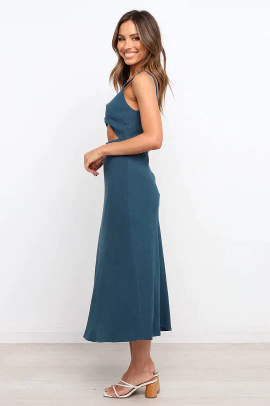 Gudelia Midi Dress in a Wrap Style for Women Refined Casual Wear