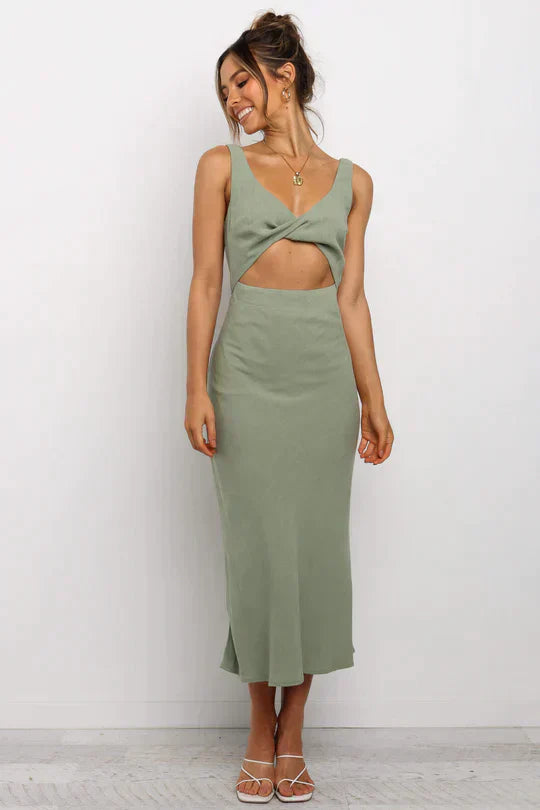 Gudelia Midi Dress in a Wrap Style for Women Refined Casual Wear