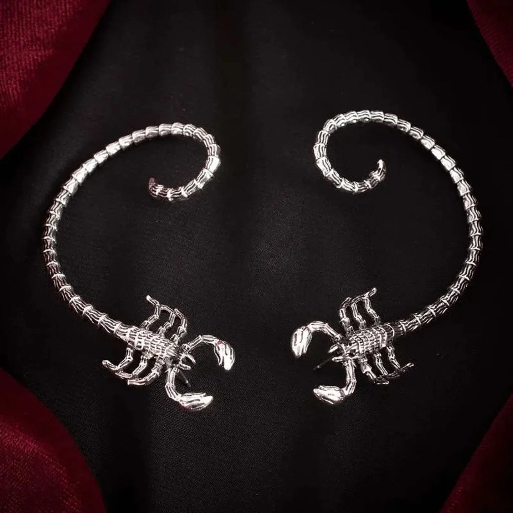 Rebellious Dark Scorpion Metallic Serpent Clip Earring