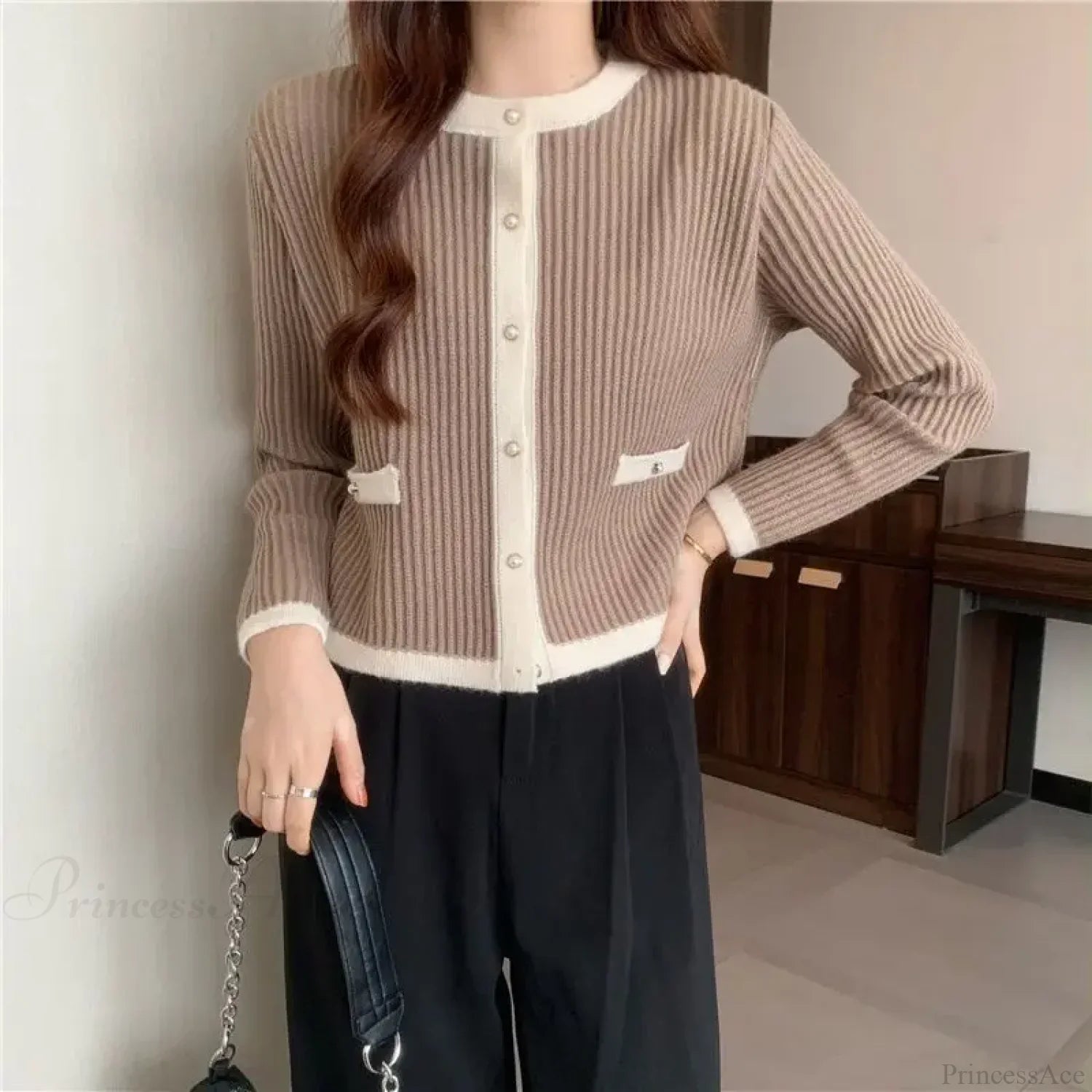 Round Neck Button Fashion Cardigan