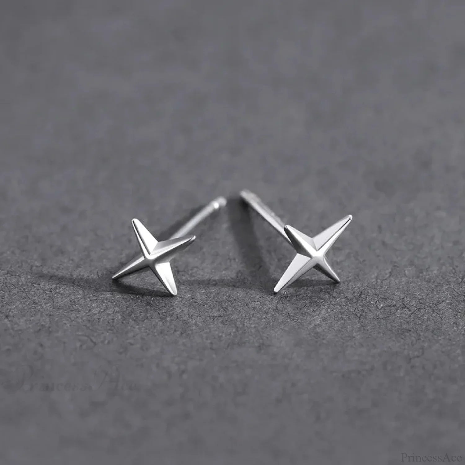 Shiny Thorns Circle Little Rebel Earring