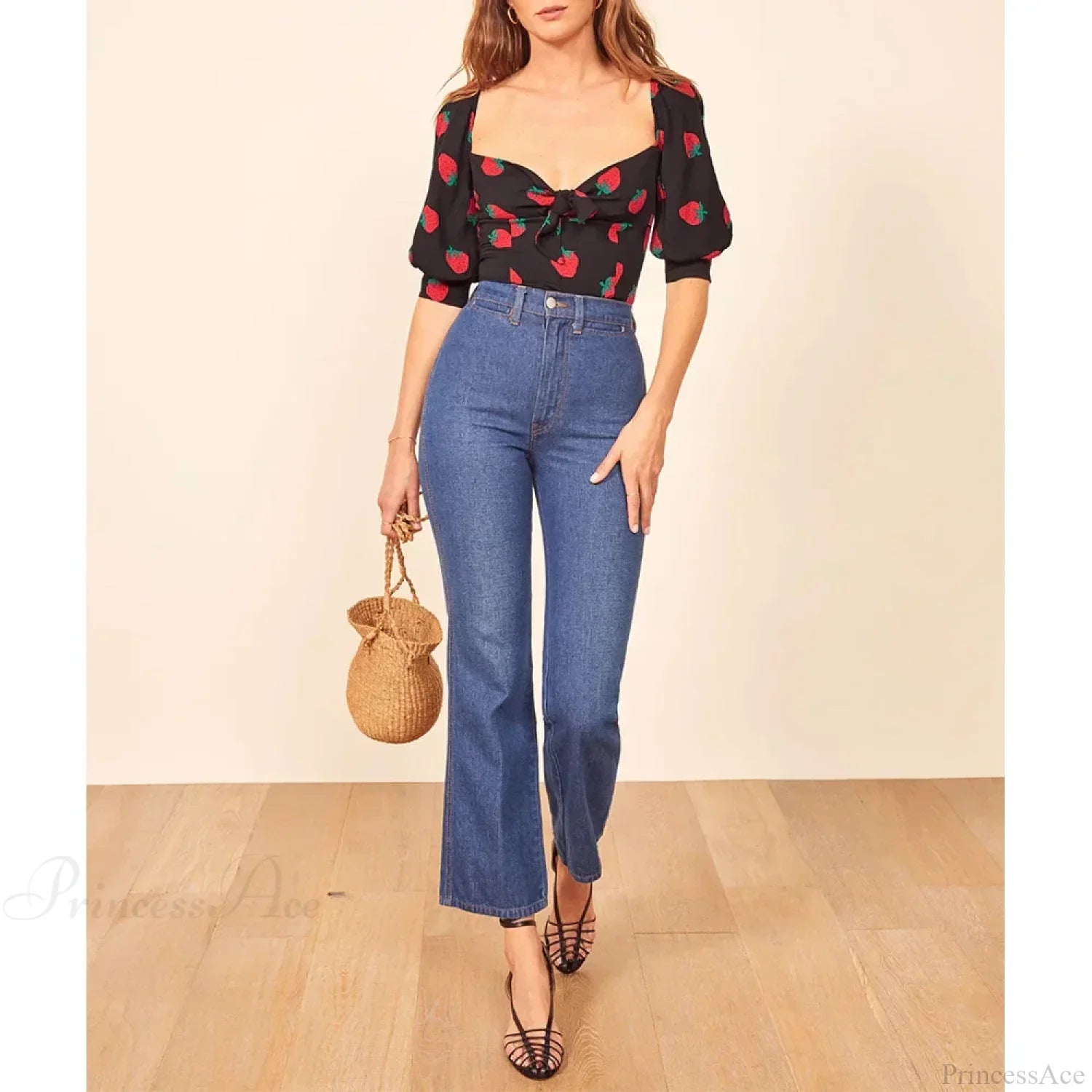 Strawberry Print Sweetheart Neck Slim Smocked Puff Blouse