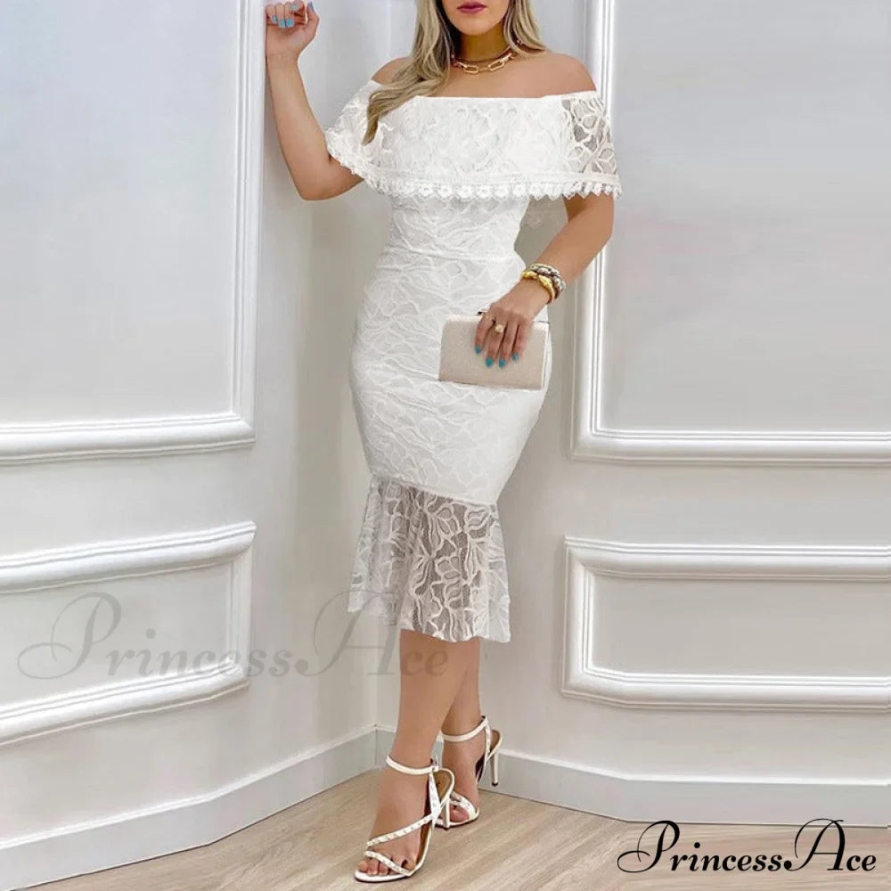 Stunner In Stylish Lace Midi Dress
