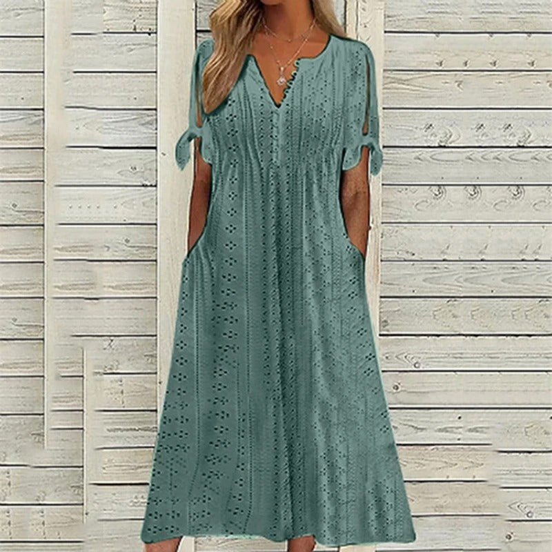 Sofía Minimalist Lace Dress Boutique Collection