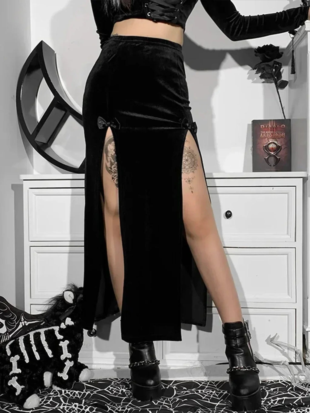 Velvet Split Bow Bodycon Skirt