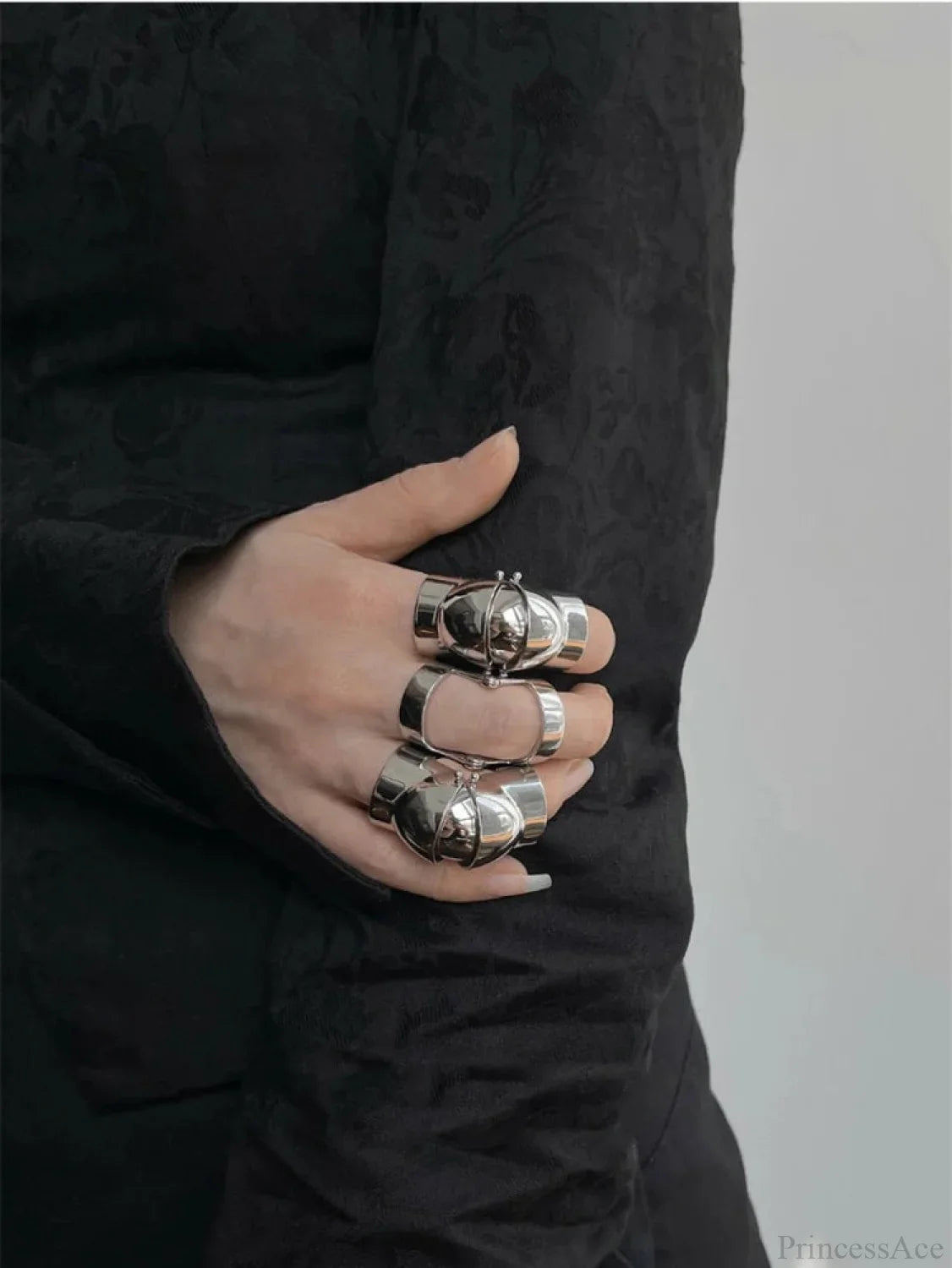 Y2K Armor Rebel Gothic Circle