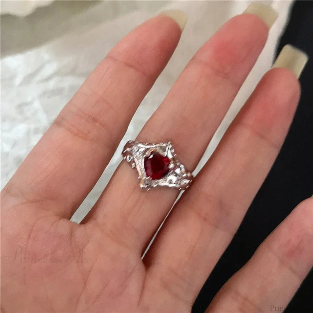 Y2K Gothic Animal Spider Crimson Crystal Ring