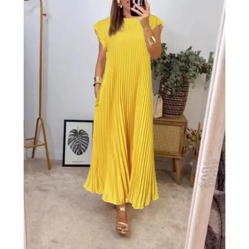 Ofelia Aesthetic Pleated Dress with a Round Neckline Designer Edit