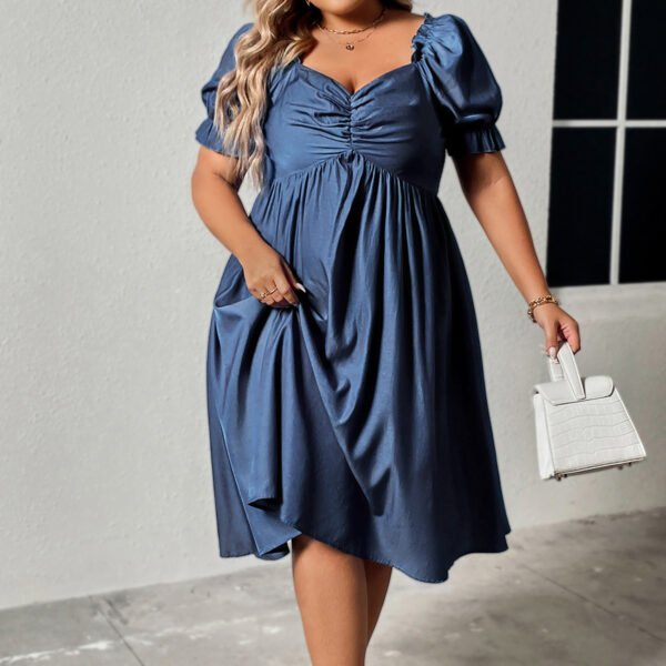 Elegant Blue Maxi Dress with V-Neck for Plus Size Women